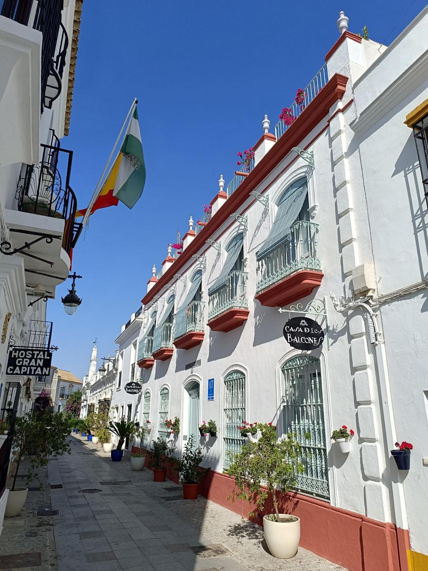 Apartamentos Turisticos Casa De Los Balcones Chipiona Exterior foto